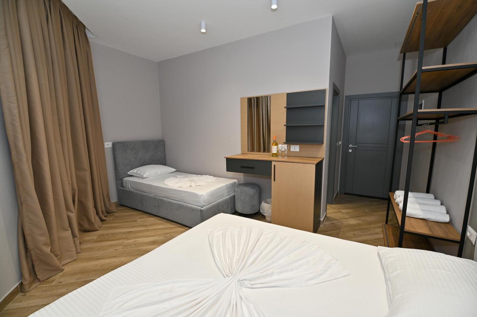 Monduro Hotel Durres Room photo
